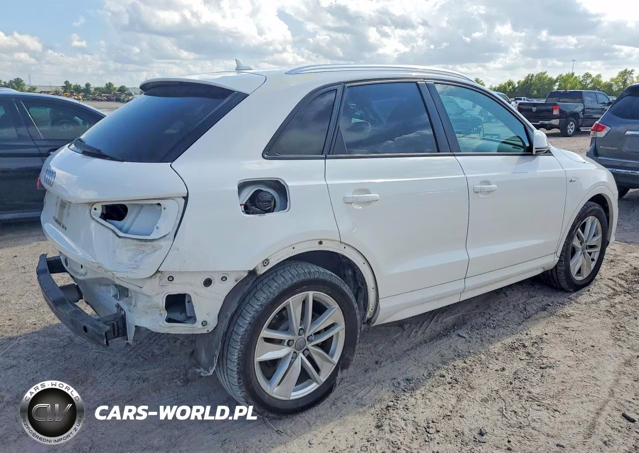 2018 Audi Q3 Premium VIN:WA1BCCFS9JR000581 - 3