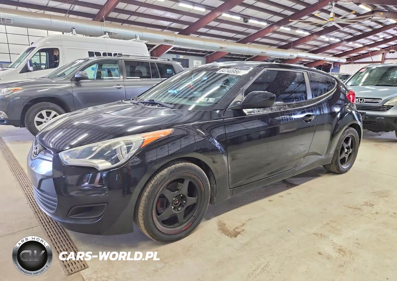 2013 Hyundai Veloster Base