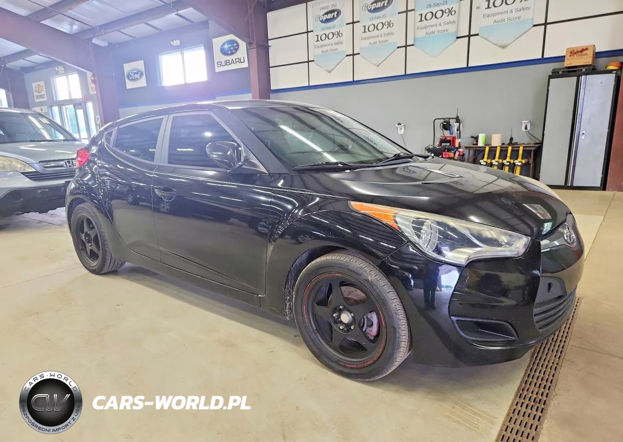2013 Hyundai Veloster Base VIN:KMHTC6AD9DU162339 - 4