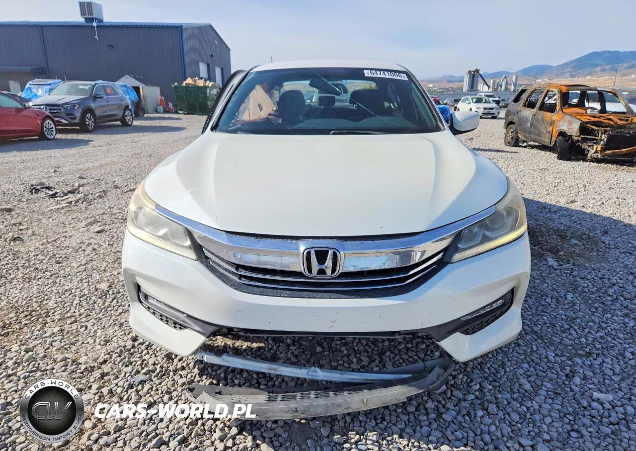 2017 Honda Accord Sport Special Edition VIN:1HGCR2F19HA022553 - 5