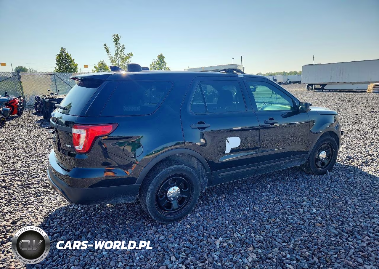 2016 Ford Explorer Police Interceptor VIN:1FM5K8AR2GGC91738 - 3
