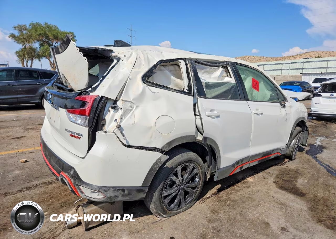 2024 Subaru Forester Sport VIN:JF2SKAGC5RH487317 - 3