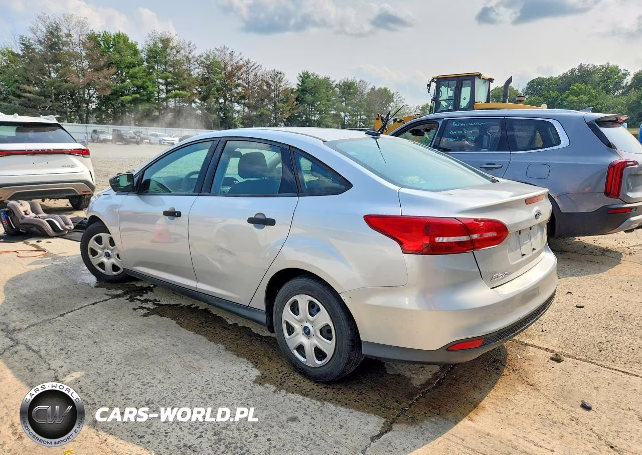 2017 Ford Focus S VIN:1FADP3E26HL335675 - 2