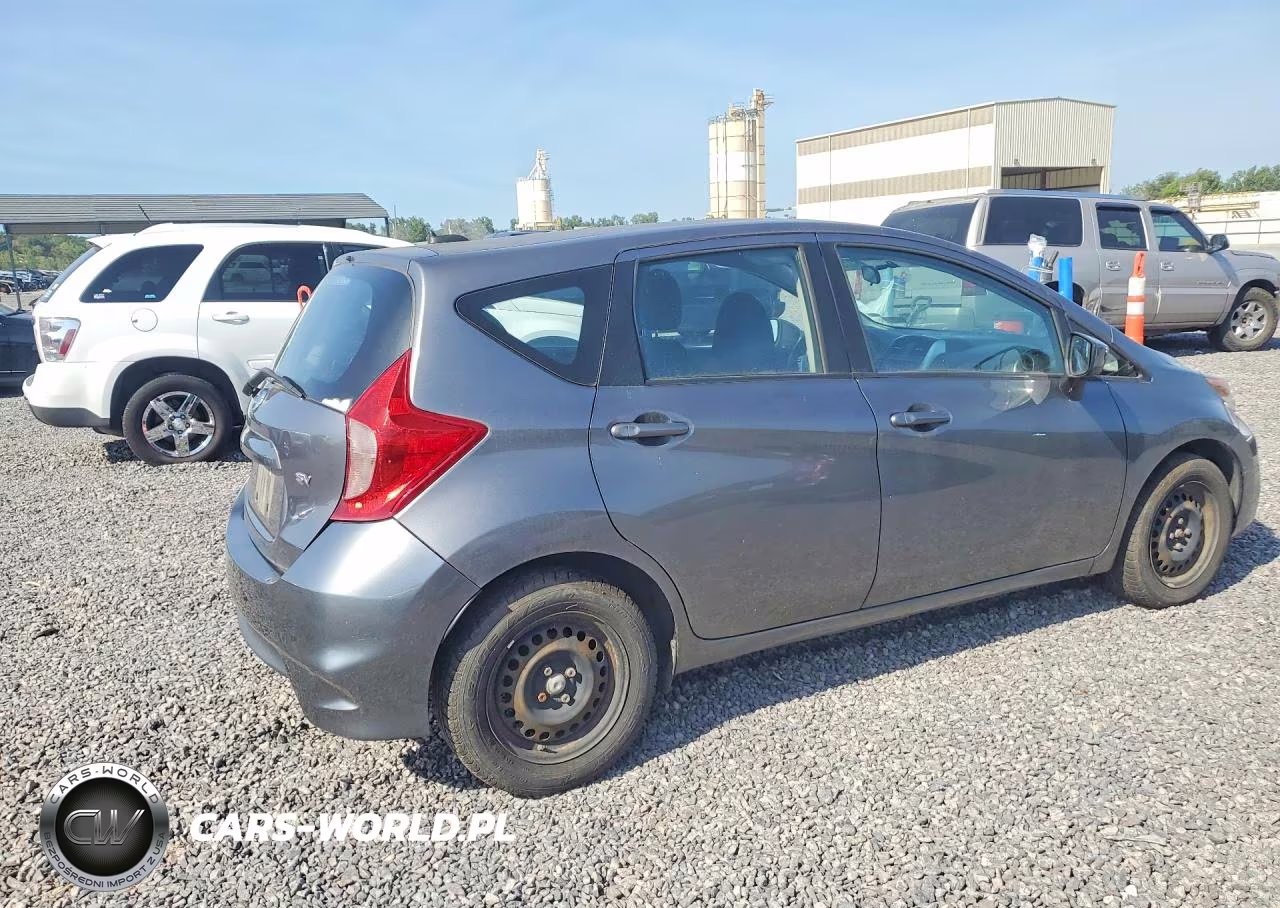 2017 Nissan Versa Note Sv VIN:3N1CE2CP5HL353323 - 3