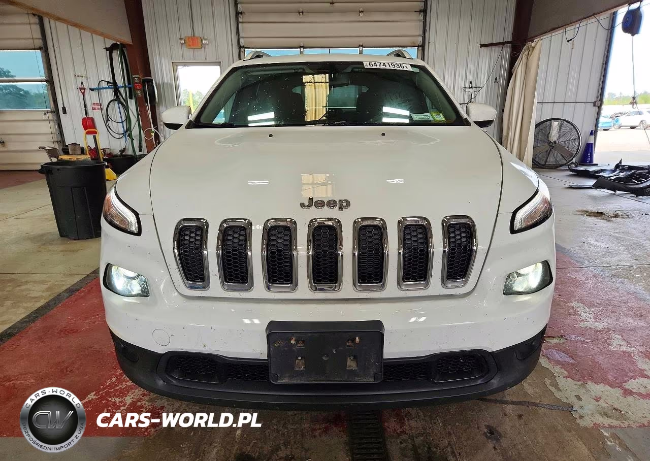 2017 Jeep Cherokee Latitude VIN:1C4PJMCB7HW612026 - 5