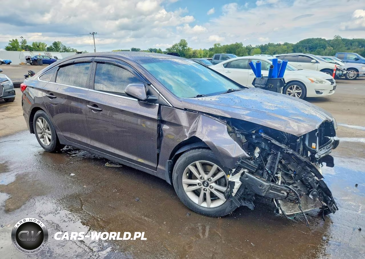 2015 Hyundai Sonata Se VIN:5NPE24AF6FH164200 - 4