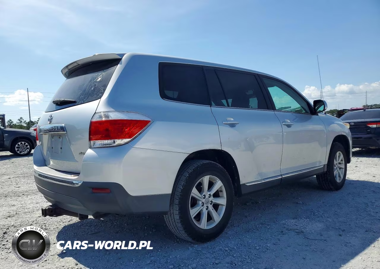 2011 Toyota Highlander Base VIN:5TDBK3EH4BS085640 - 3