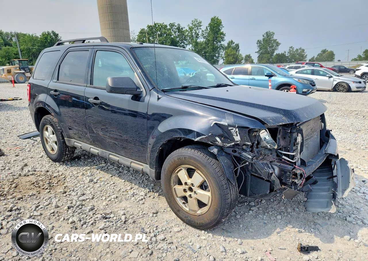 2010 Ford Escape Xlt VIN:1FMCU9D7XAKA79823 - 4
