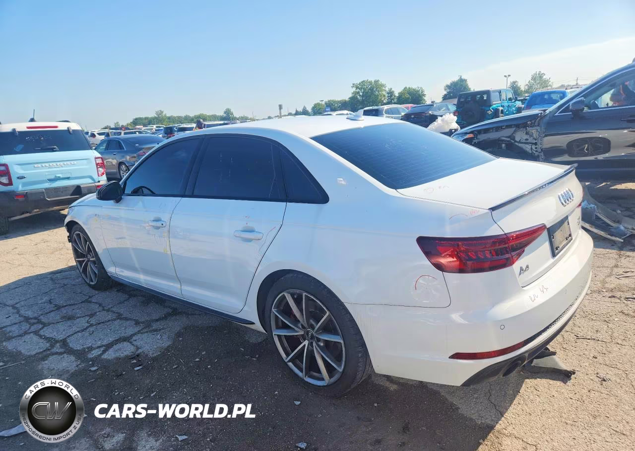 2018 Audi A4 Premium Plus VIN:WAUENAF4XJA150603 - 2