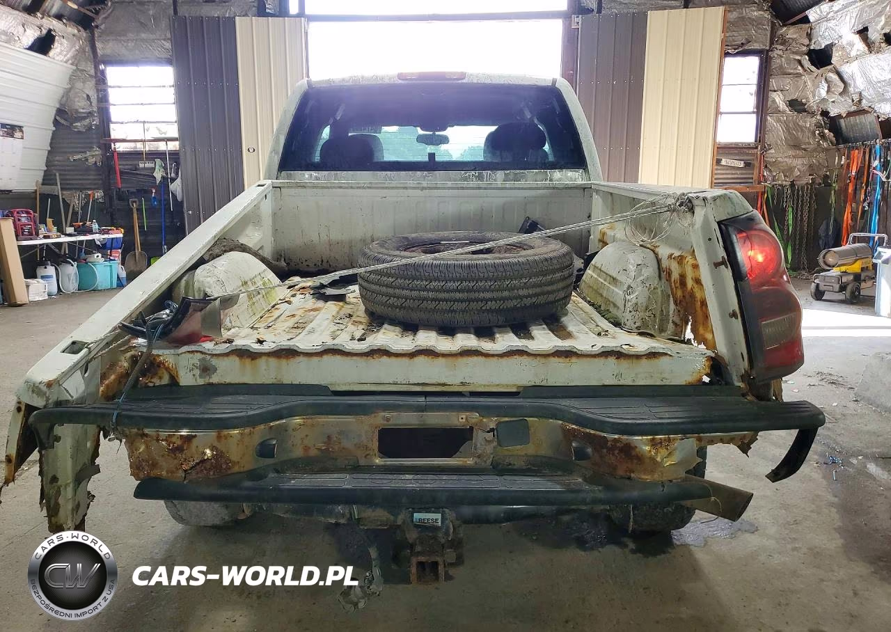 2005 Chevrolet Silverado K2500 Heavy Duty VIN:1GCHK29U75E313362 - 6