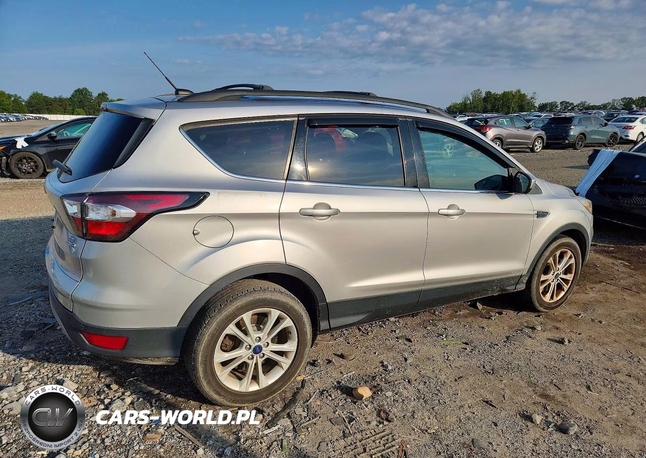 2017 Ford Escape Se VIN:1FMCU9GD6HUA78393 - 3