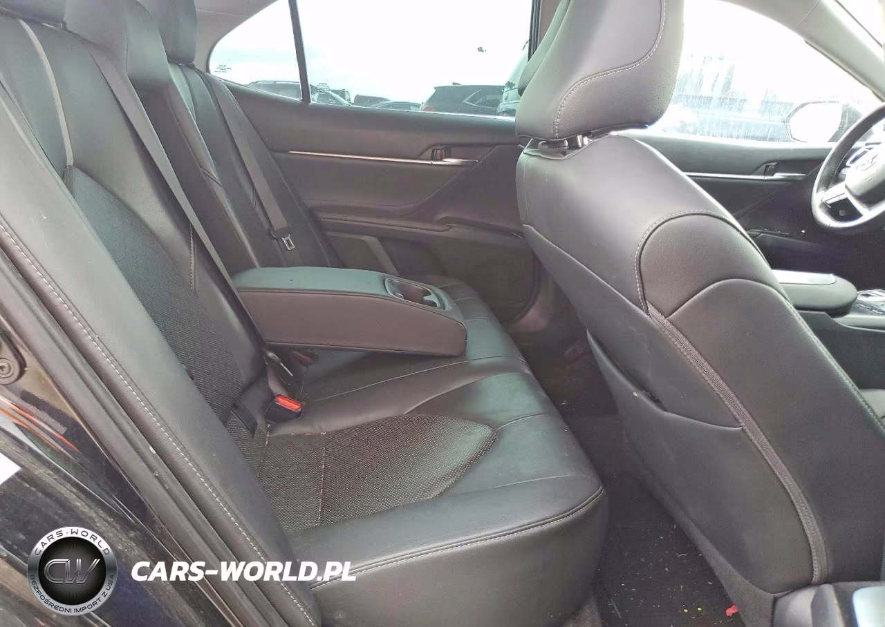 2018 Toyota Camry Xse VIN:4T1B61HK7JU018150 - 10