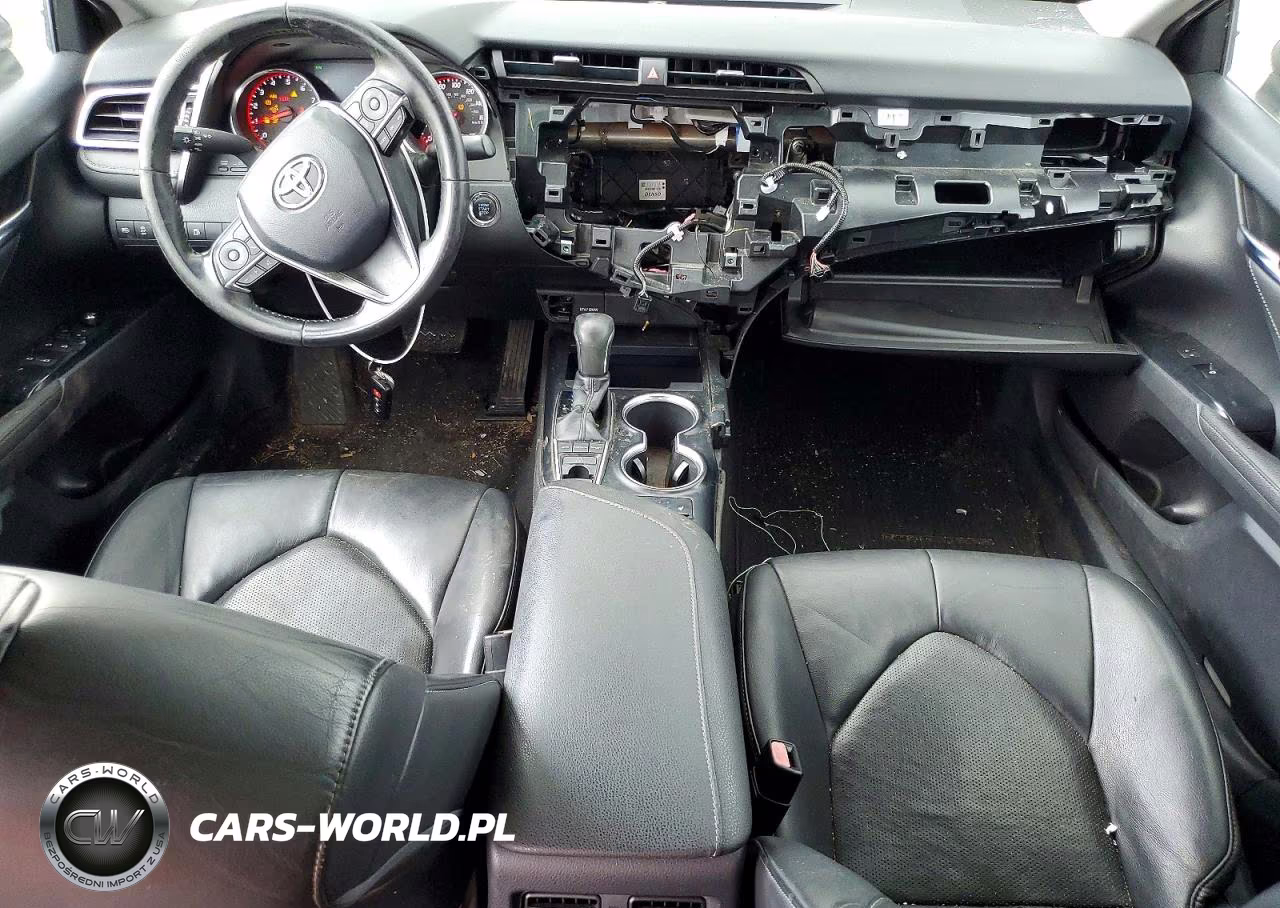 2018 Toyota Camry Xse VIN:4T1B61HK7JU018150 - 8