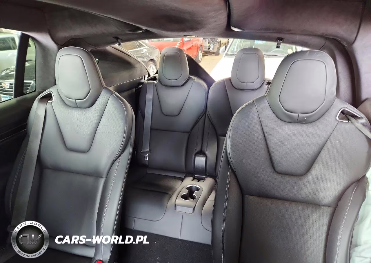 2022 Tesla Model X VIN:7SAXCBE60NF341411 - 11