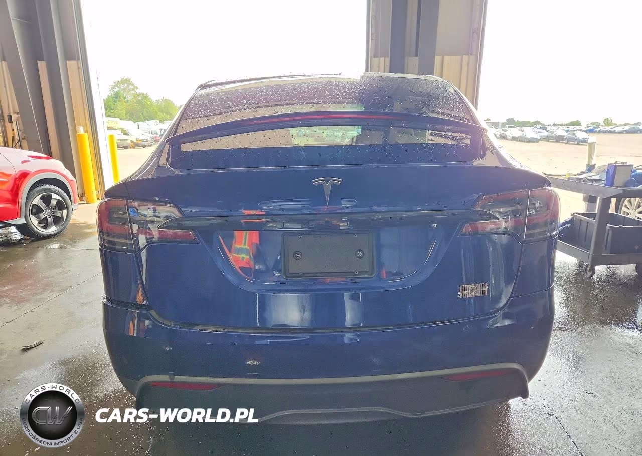 2022 Tesla Model X VIN:7SAXCBE60NF341411 - 6