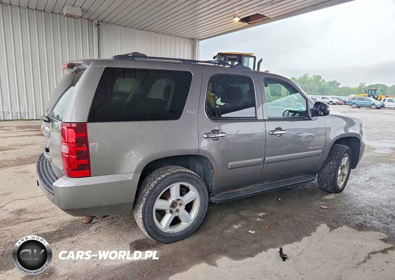 2008 Chevrolet Tahoe K1500 VIN:1GNFK13088J167550 - 3