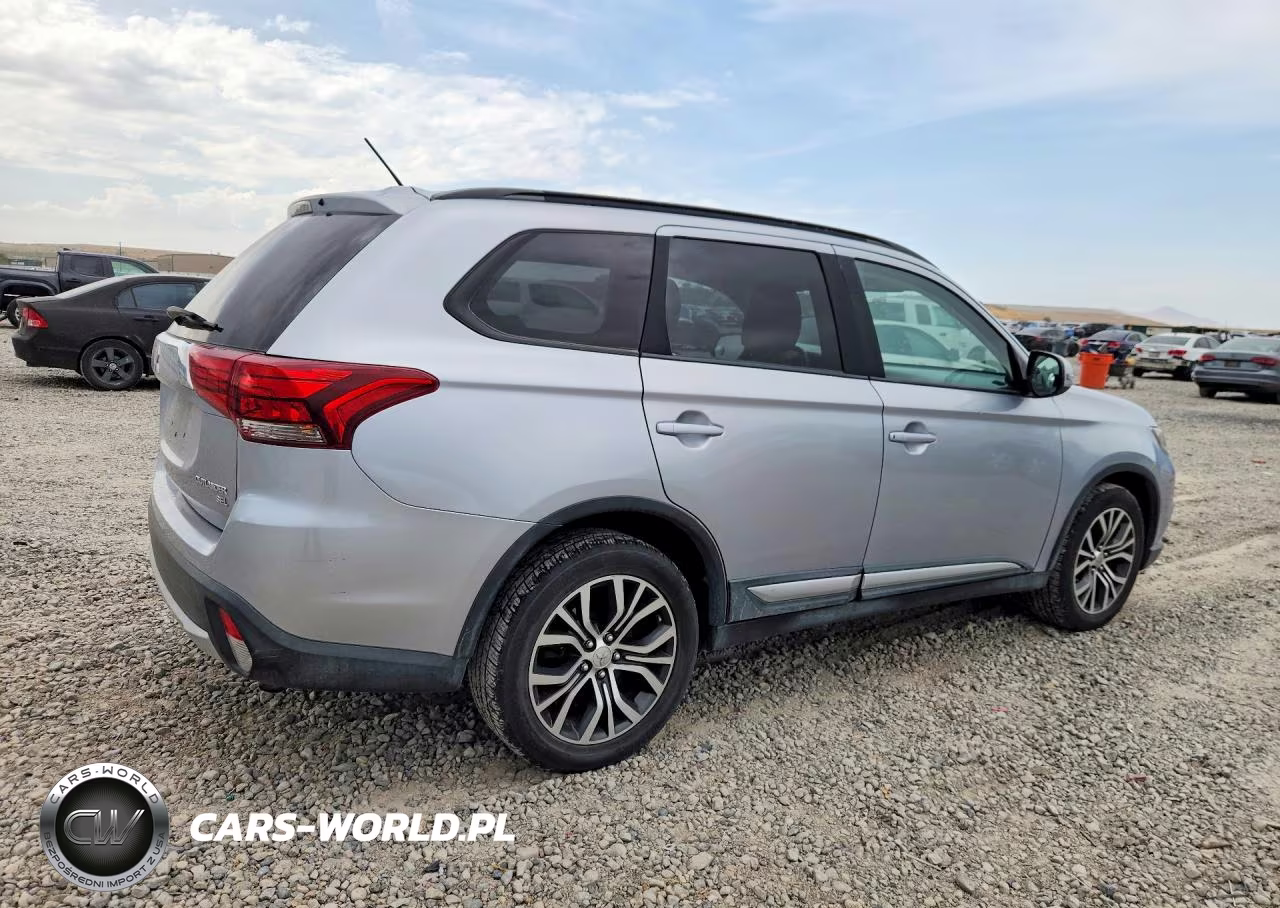 2016 Mitsubishi Outlander Se VIN:JA4AZ3A32GZ064996 - 3