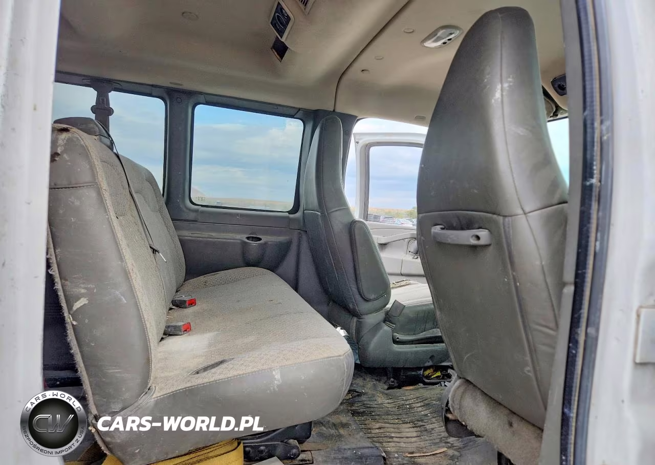 2017 Chevrolet Exp G3500 VIN:1GAZGLFG7H1314316 - 10