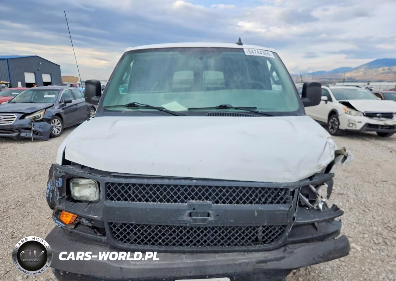 2017 Chevrolet Exp G3500 VIN:1GAZGLFG7H1314316 - 5