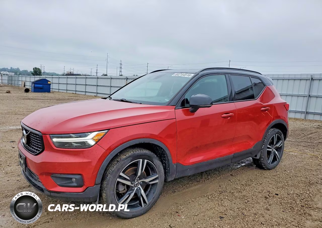 2020 Volvo Xc40 T5 R-Design