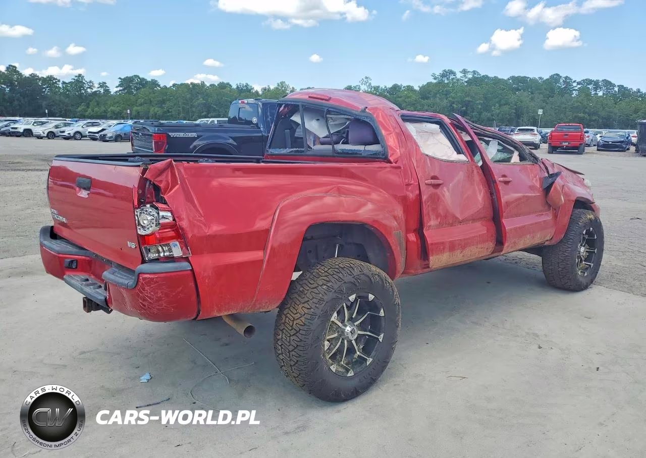 2015 Toyota Tacoma V6 VIN:5TFLU4EN3FX148267 - 3