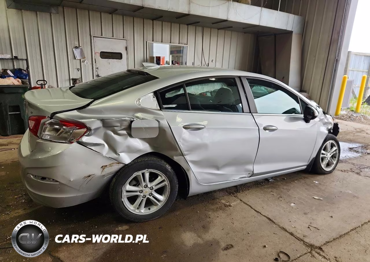 2016 Chevrolet Cruze Lt VIN:1G1BE5SM4G7253114 - 3