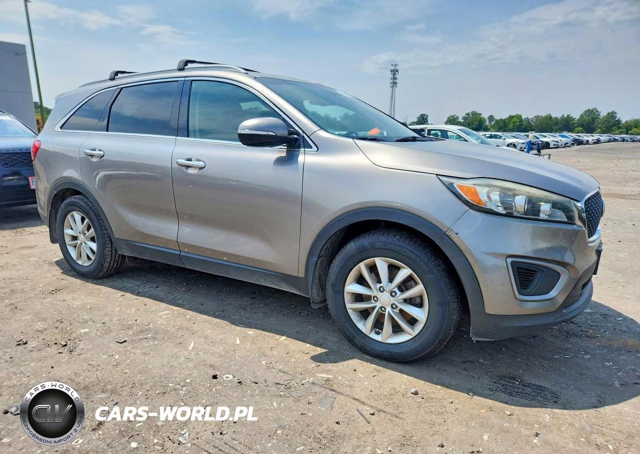 2017 Kia Sorento Lx V6 VIN:5XYPG4A52HG269764 - 4