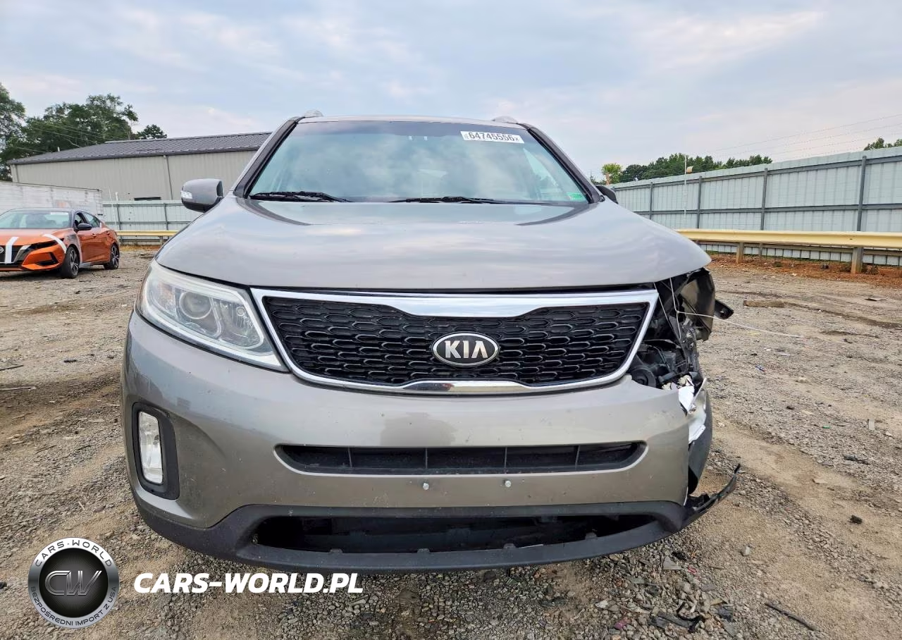 2014 Kia Sorento Lx VIN:5XYKT3A64EG432371 - 5