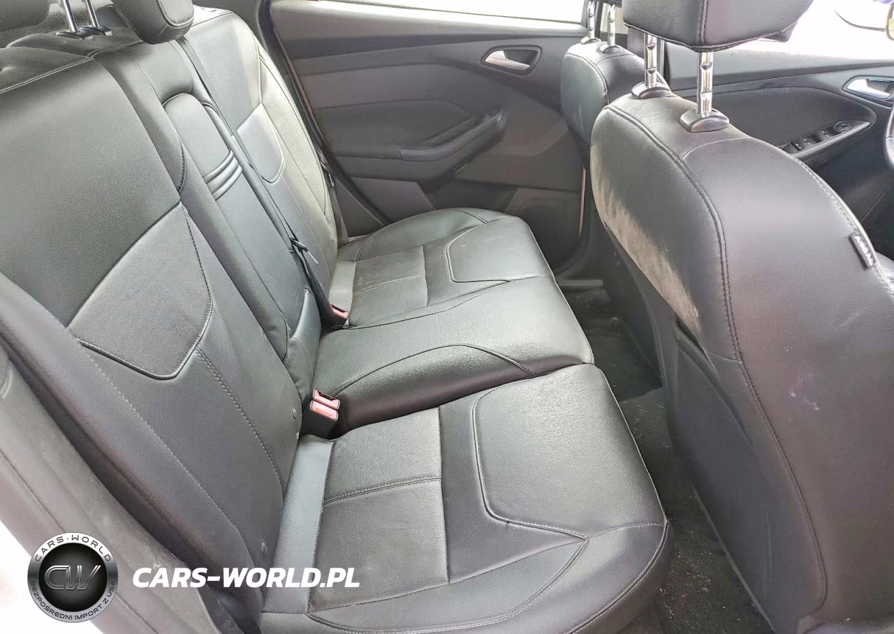 2015 Ford Focus Se VIN:1FADP3K20FL308490 - 10