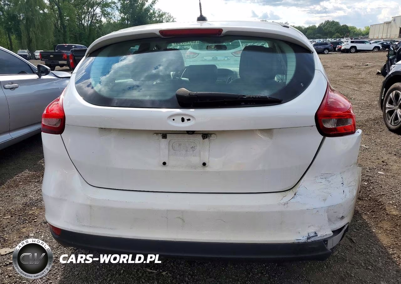 2015 Ford Focus Se VIN:1FADP3K20FL308490 - 6