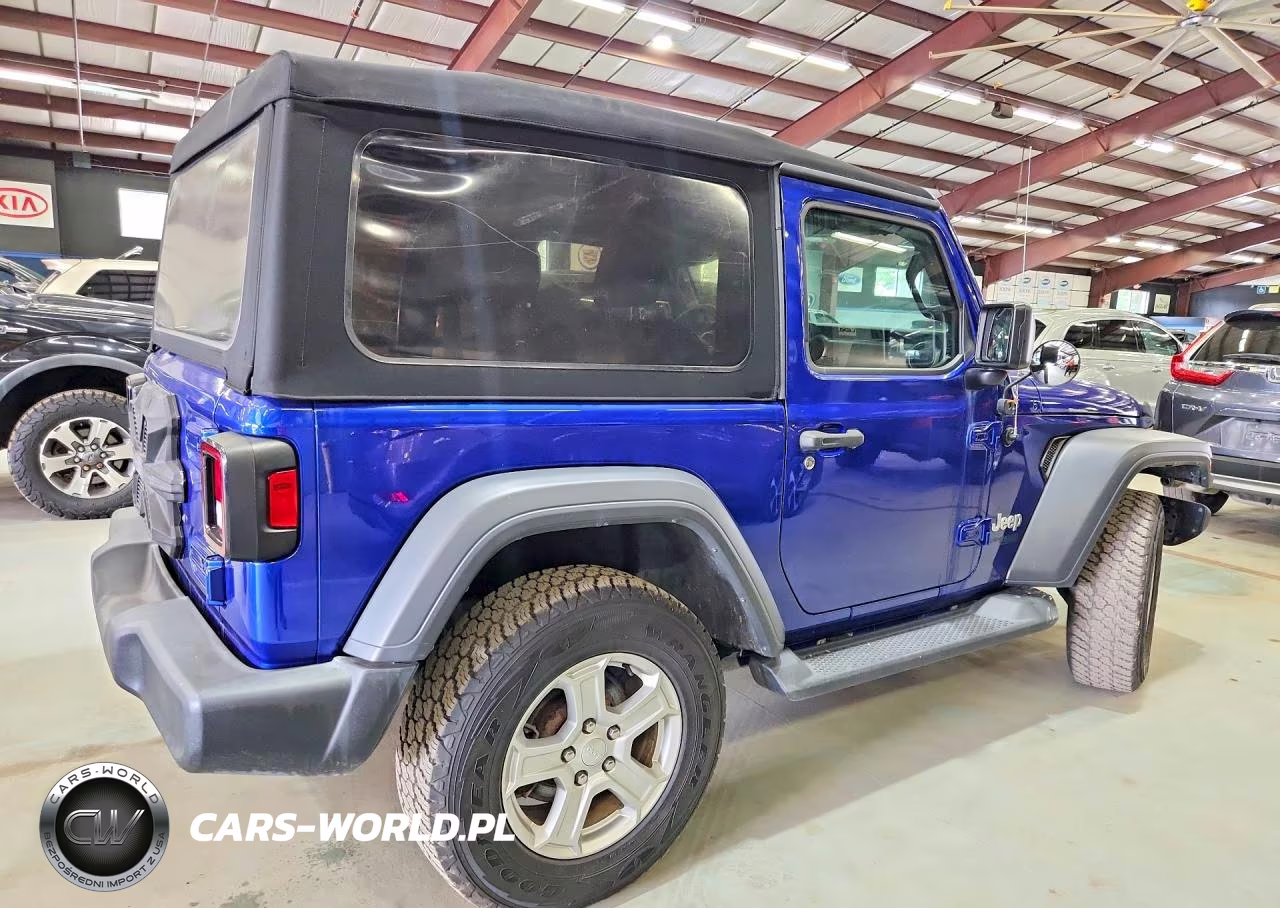 2018 Jeep Wrangler Sport VIN:1C4GJXANXJW236927 - 3