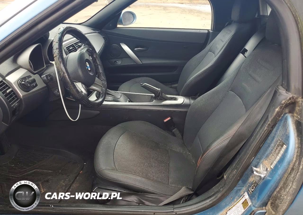 2005 BMW Z4 2.5 VIN:4USBT33575LS57276 - 10