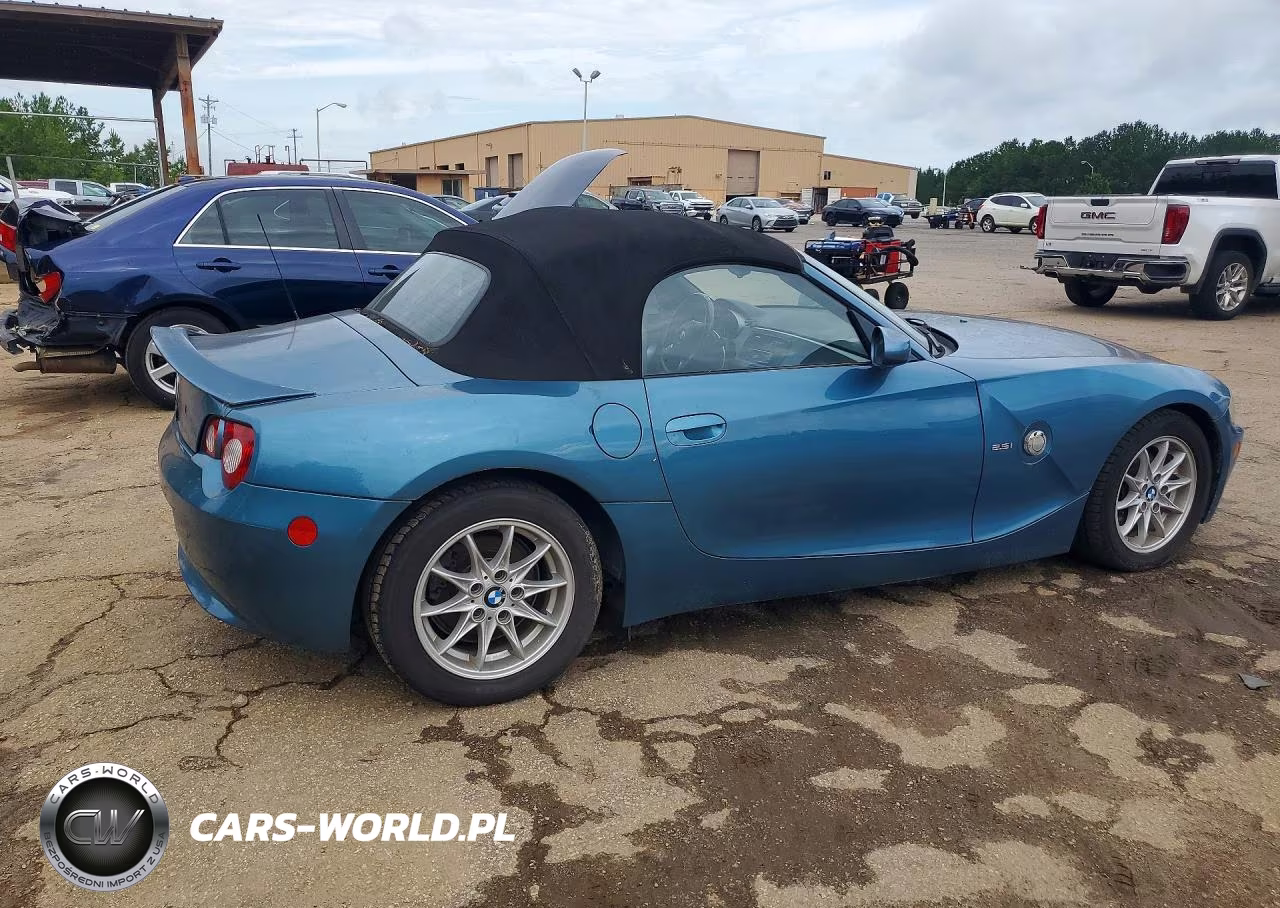 2005 BMW Z4 2.5 VIN:4USBT33575LS57276 - 3