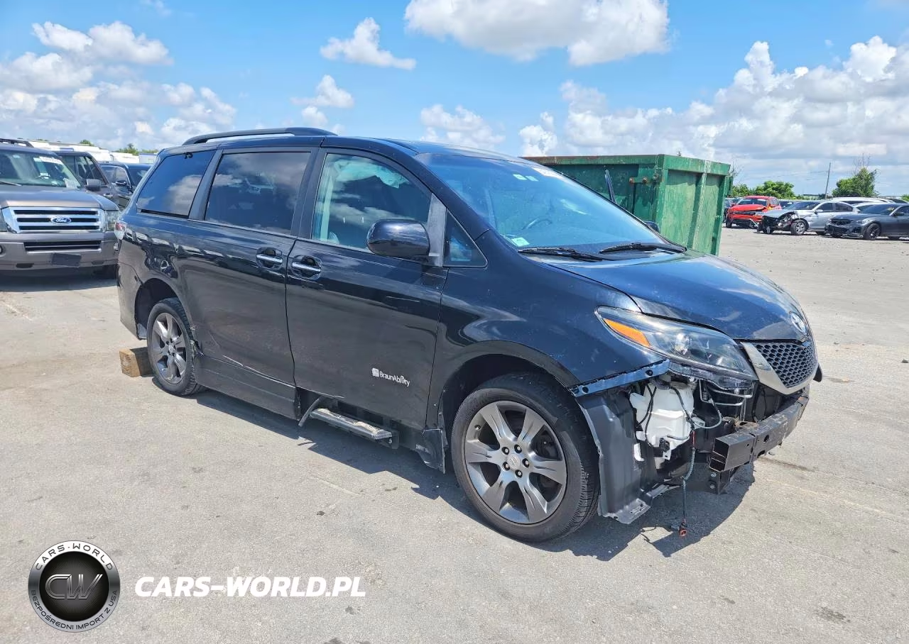 2015 Toyota Sienna VIN:5TDXK3DC0FS676369 - 4