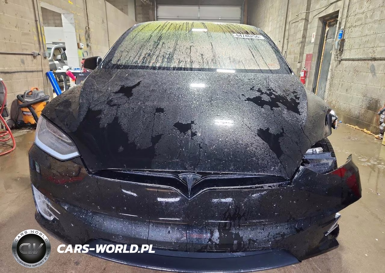 2018 Tesla Model X VIN:5YJXCAE26JF104047 - 5