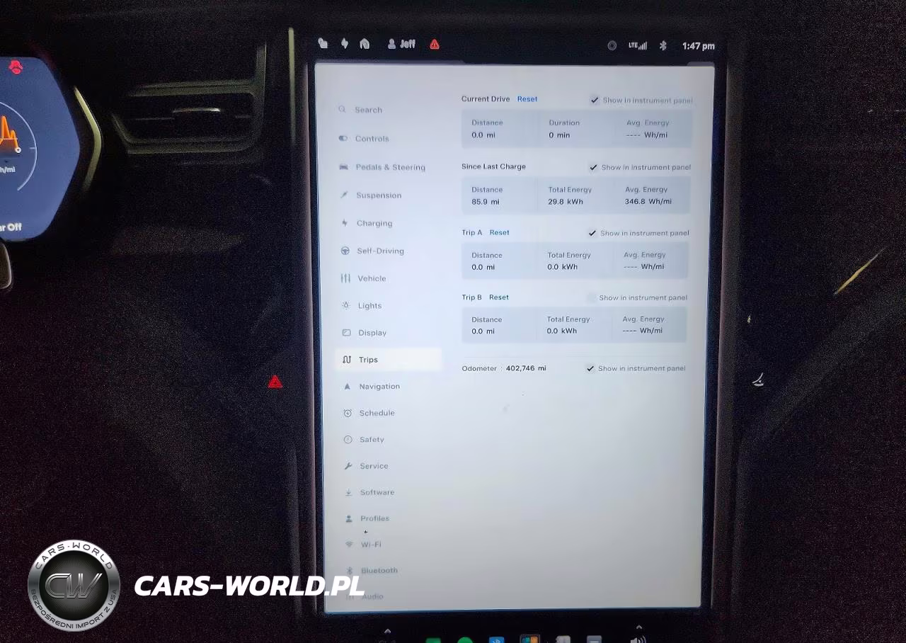 2018 Tesla Model X VIN:5YJXCAE26JF104047 - 9