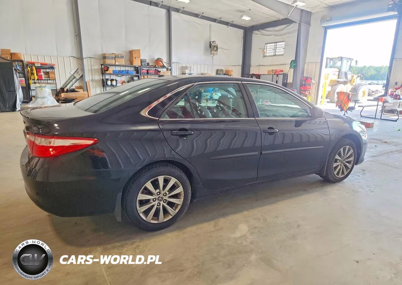 2015 Toyota Camry Xle VIN:4T1BF1FK6FU105290 - 3