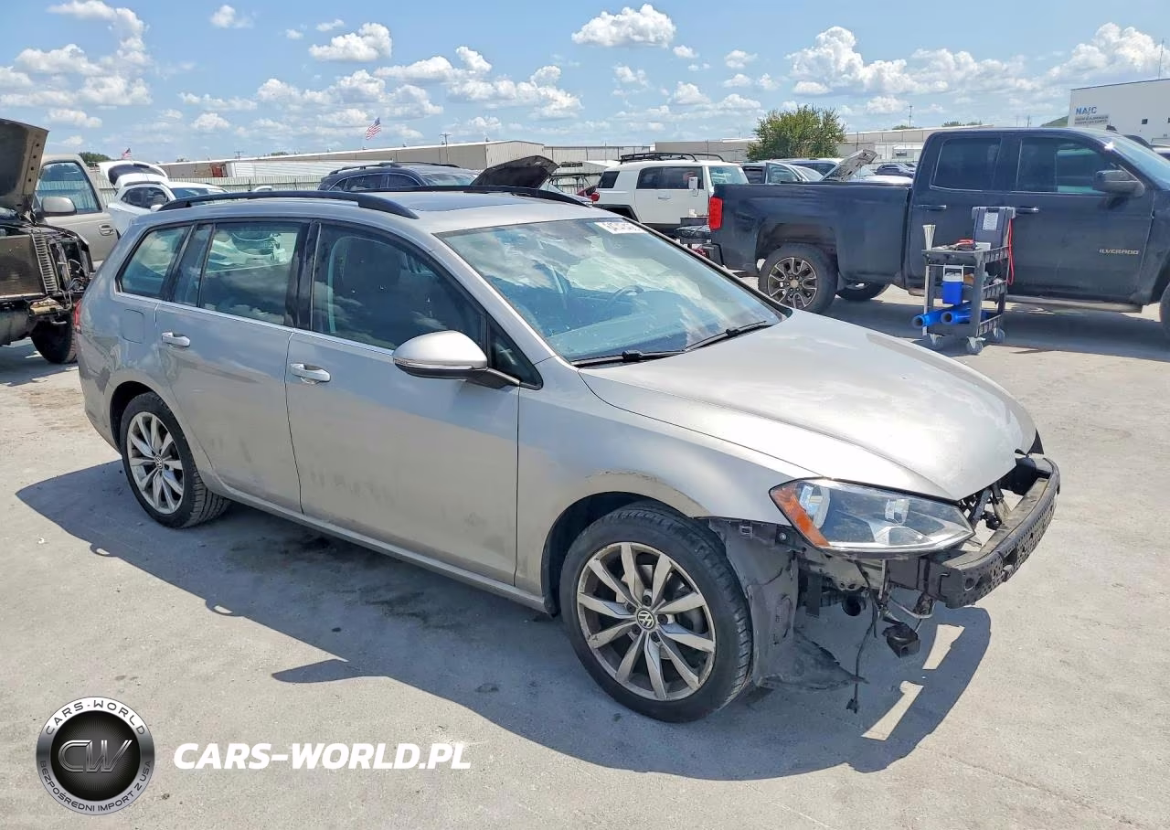 2017 Volkswagen Golf Sportwagen S VIN:3VWC17AUXHM501861 - 4