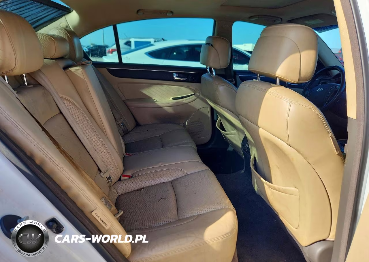2011 Hyundai Genesis 3.8L VIN:KMHGC4DE9BU132183 - 10