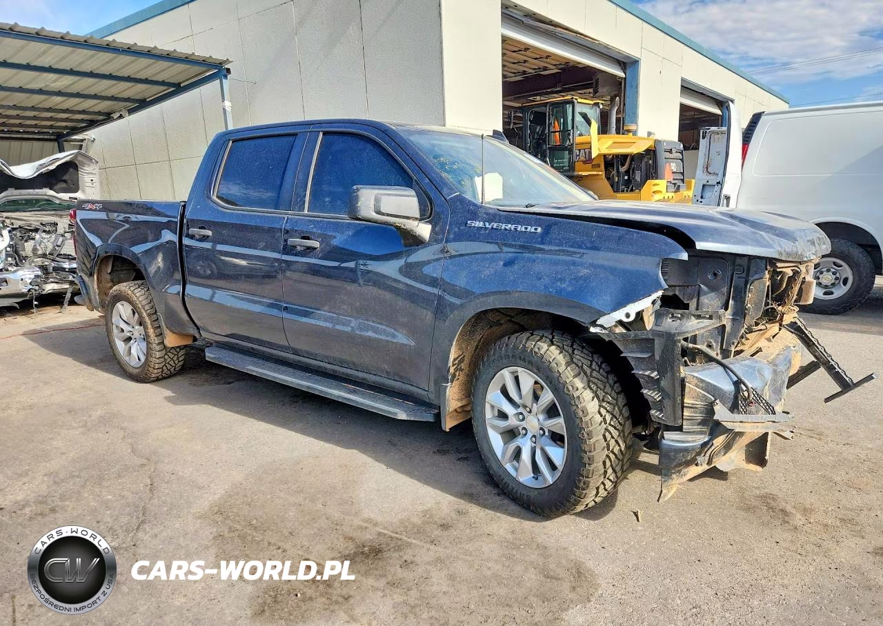 2022 Chevrolet Silverado Ltd K1500 Custom VIN:1GCPYBEK2NZ119409 - 4