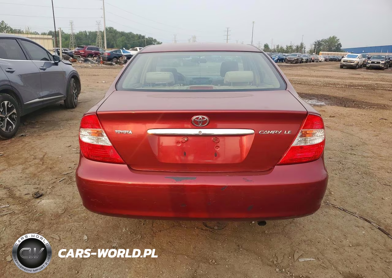 2003 Toyota Camry Le VIN:JTDBE32K330239623 - 6