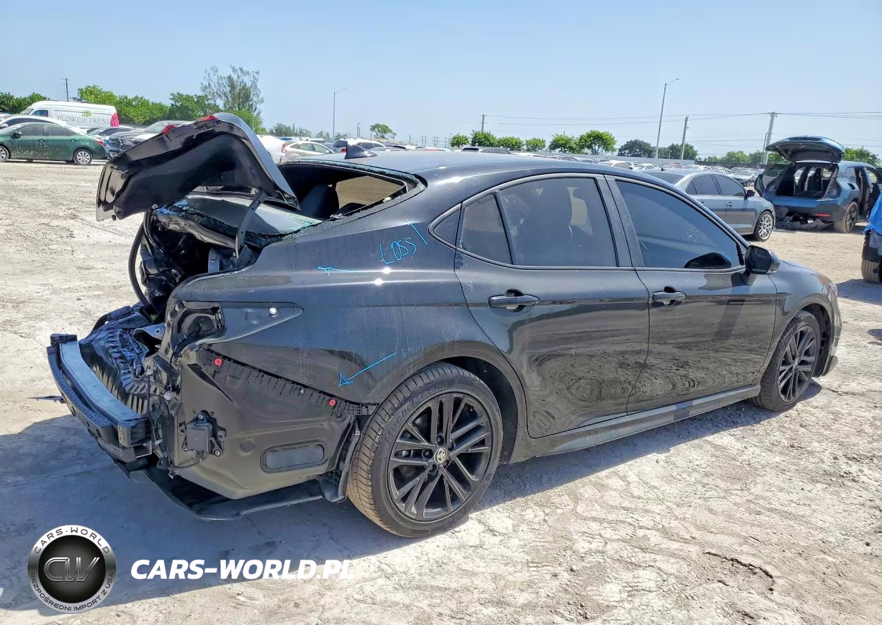 2025 Toyota Camry Se VIN:4T1DAACK0SU187846 - 3