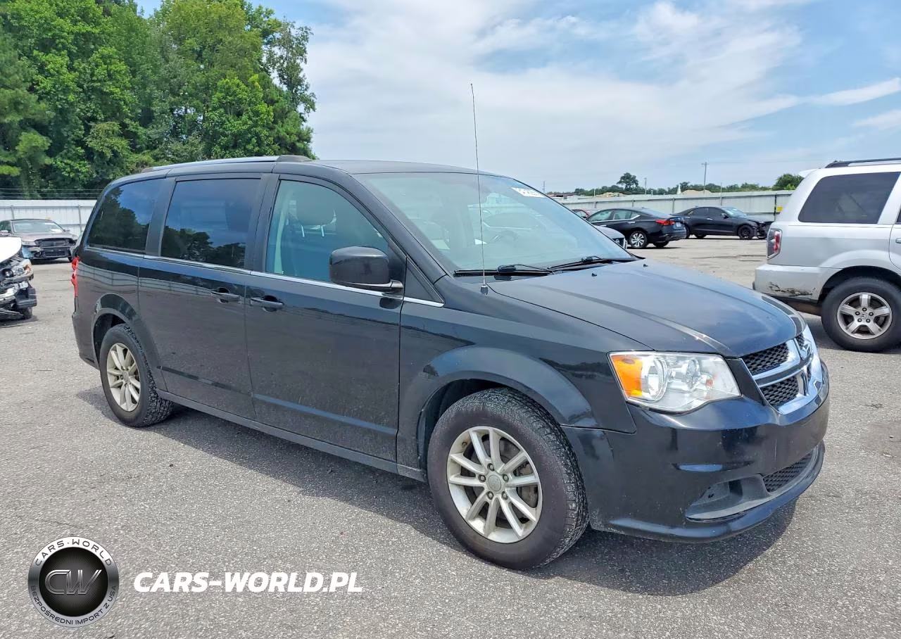 2019 Dodge Grand Caravan Sxt VIN:2C4RDGCG1KR758046 - 4