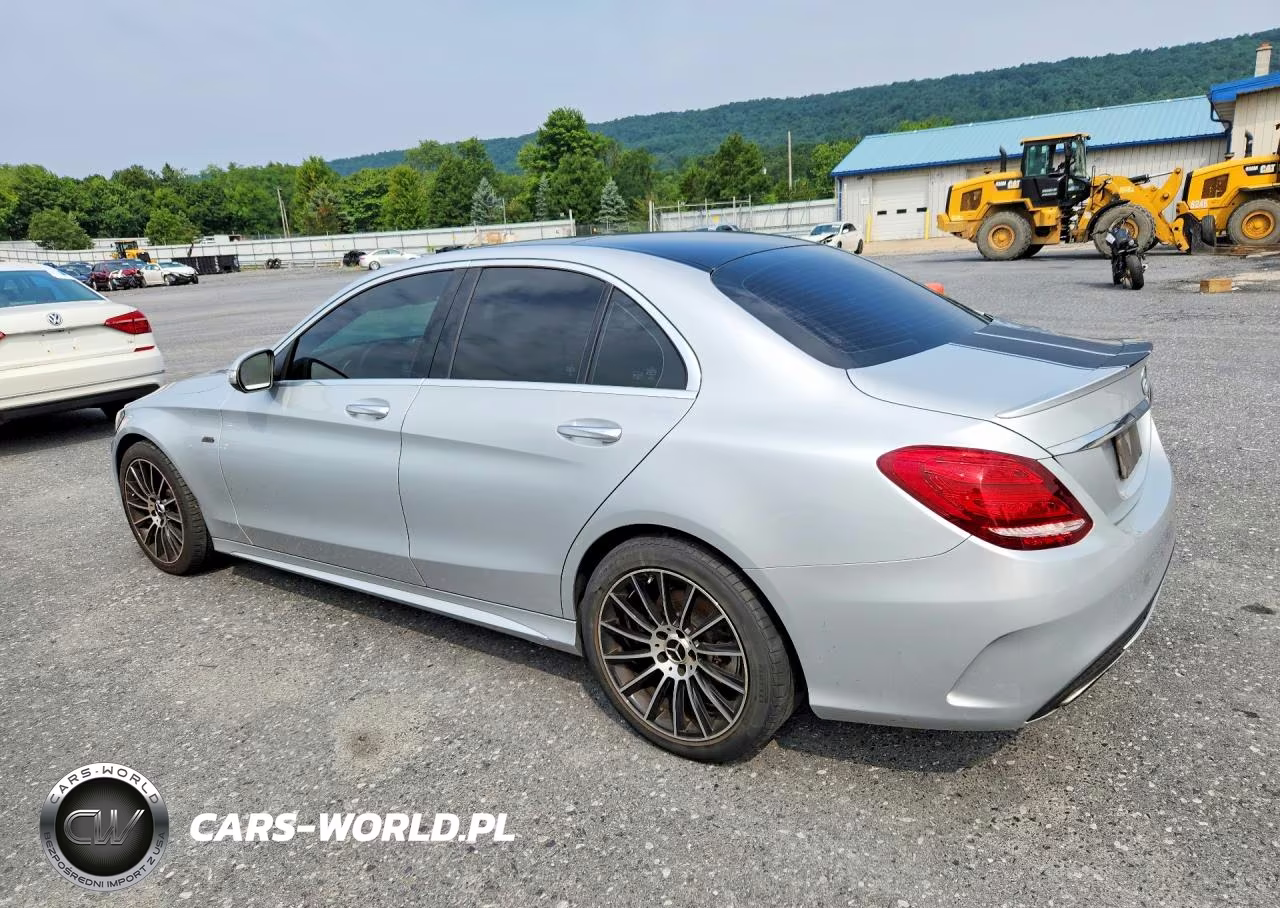 2015 Mercedes-Benz C 300 4Matic VIN:55SWF4KB6FU073199 - 2