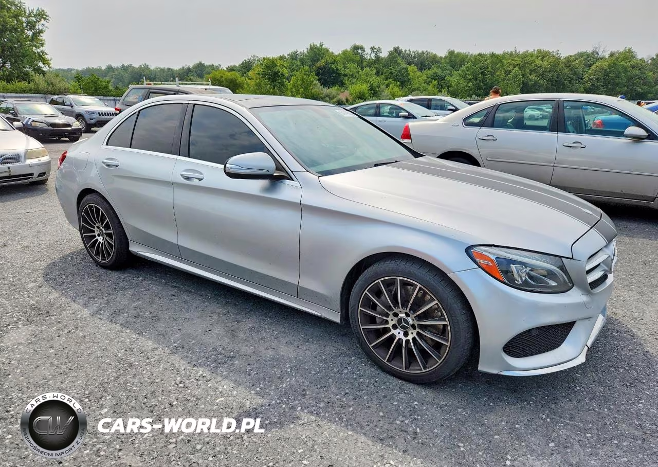 2015 Mercedes-Benz C 300 4Matic VIN:55SWF4KB6FU073199 - 4