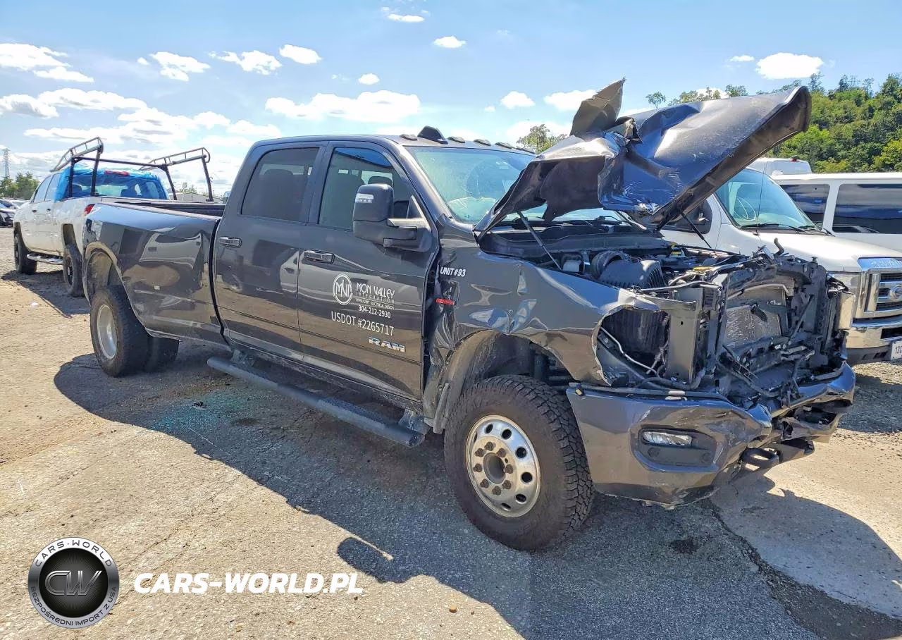 2023 Ram 3500 Big Horn VIN:3C63RRHL9PG596535 - 4