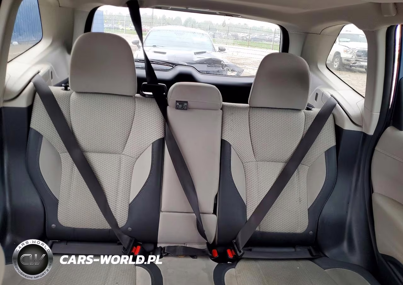 2023 Subaru Forester Premium VIN:JF2SKAEC0PH414159 - 10