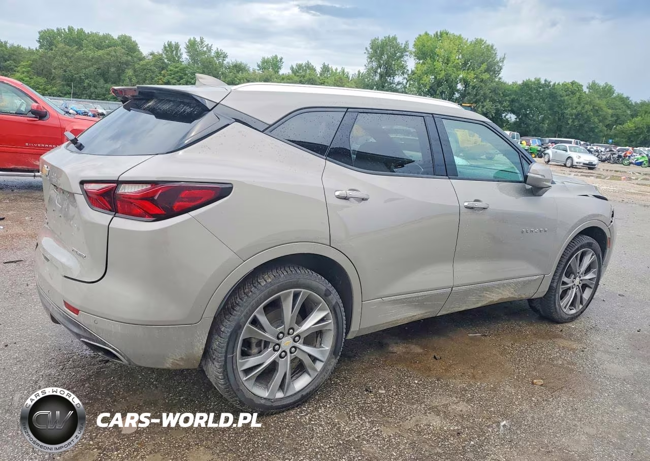 2021 Chevrolet Blazer Premier VIN:3GNKBLRS5MS500007 - 3