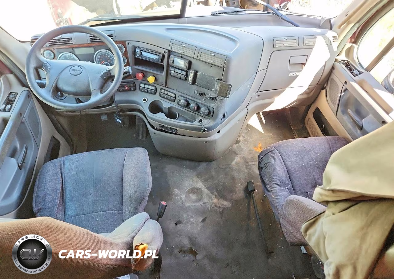 2017 Freightliner Cascadia 125 Semi Truck VIN:3AKJGLDV3HSHD4970 - 8