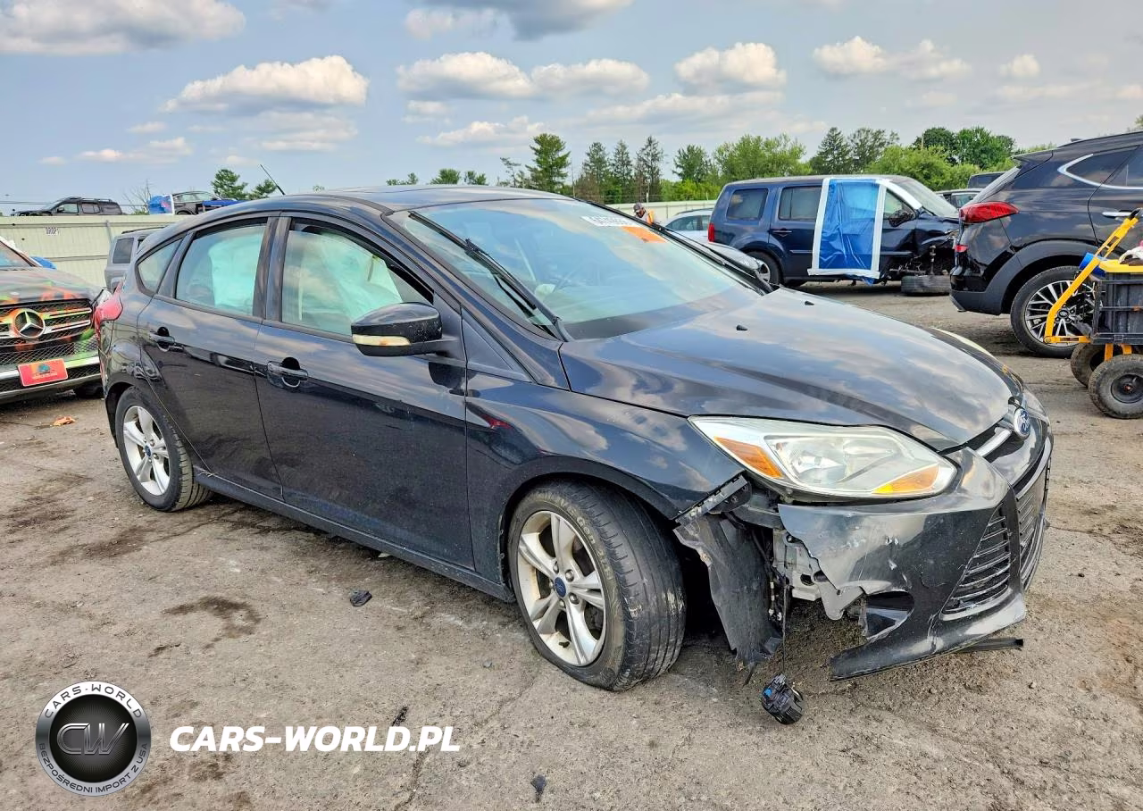 2012 Ford Focus Se VIN:1FAHP3K24CL413871 - 4